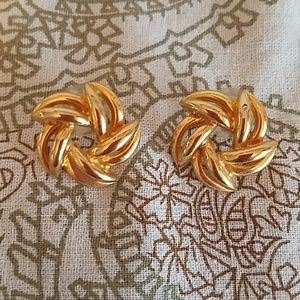 Vintage Trifari gold fashion earrings